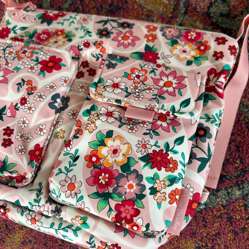 Vera Bradley | Women’s Pink/White/Red Floral Single Adjustable Strap Tote Bag OS - Picture 3 of 13